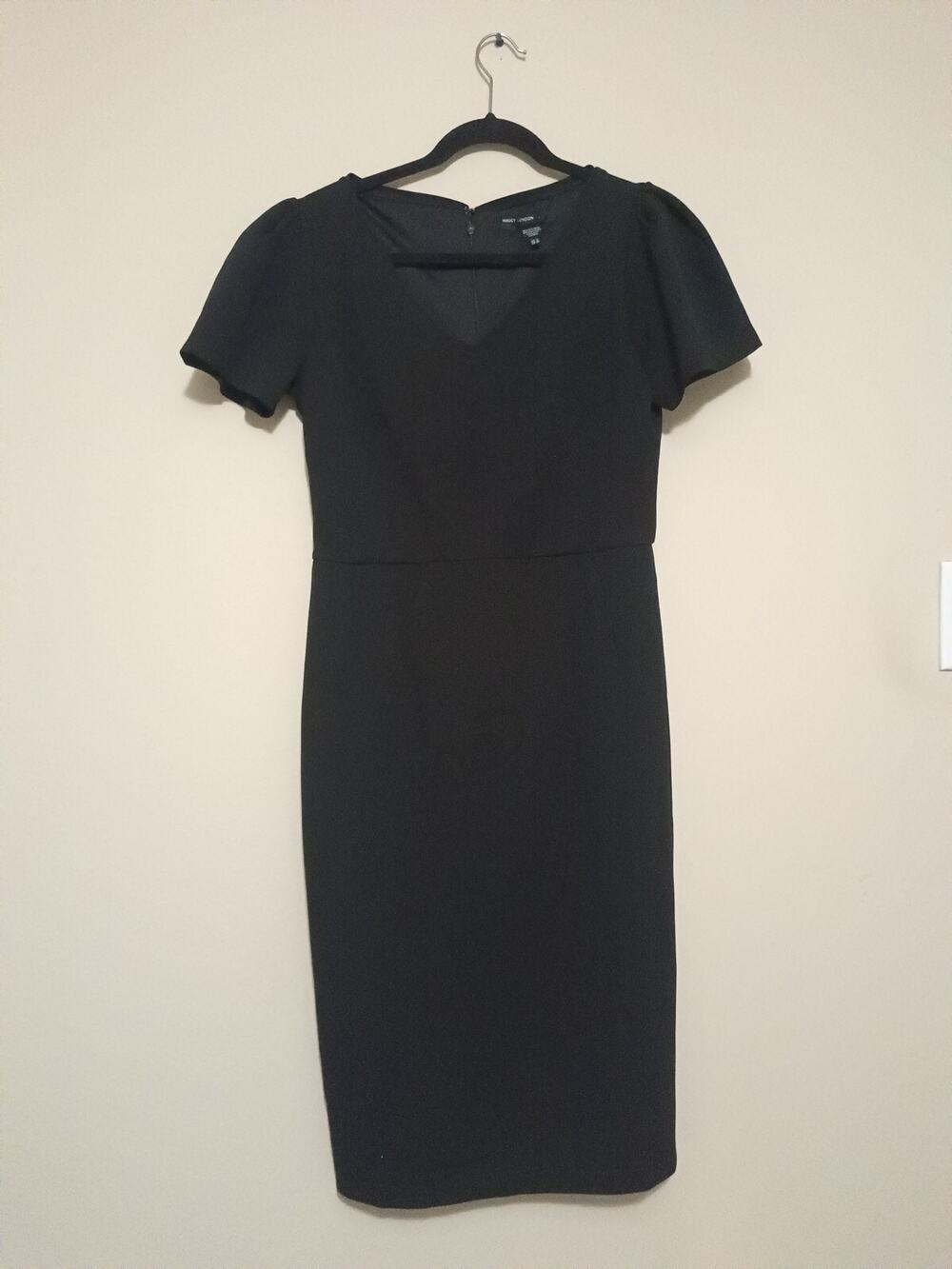 Maggy London Black V-Neck Short Sleeve Pencil Sheath Dress Size 6
